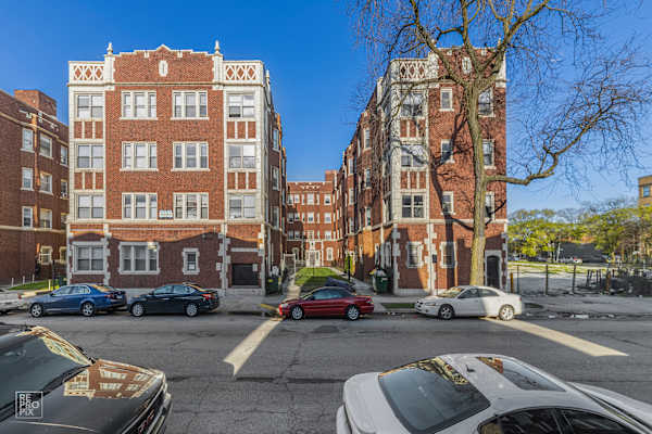 7131-45 S Yates Blvd property